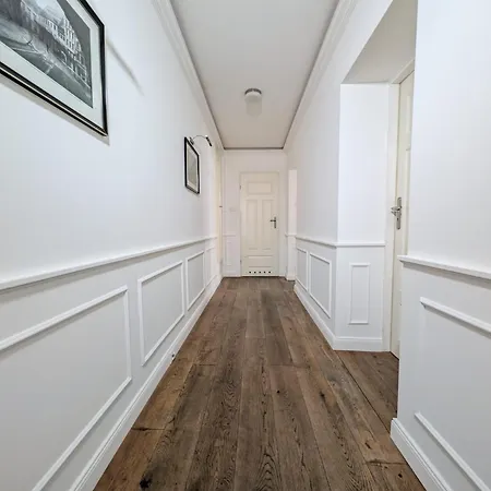 Апартаменты Rynek Serenity By Bookinghost *