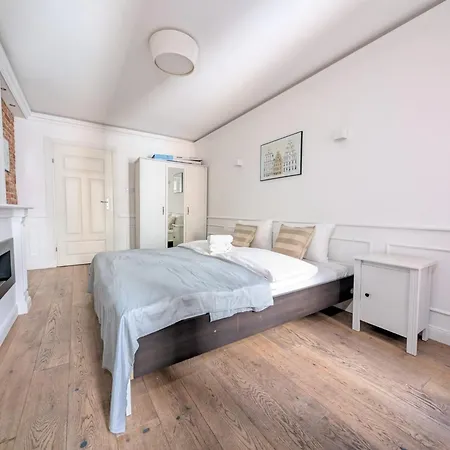 Rynek Serenity By Bookinghost * Breslavia