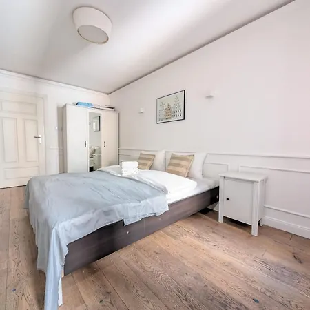 Rynek Serenity By Bookinghost * Breslavia